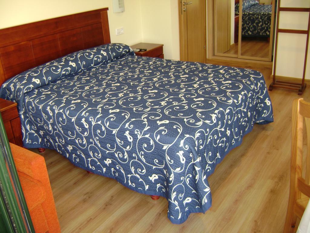 Hostal Santa Baia Ribadumia Ruang foto