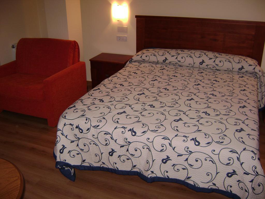 Hostal Santa Baia Ribadumia Ruang foto