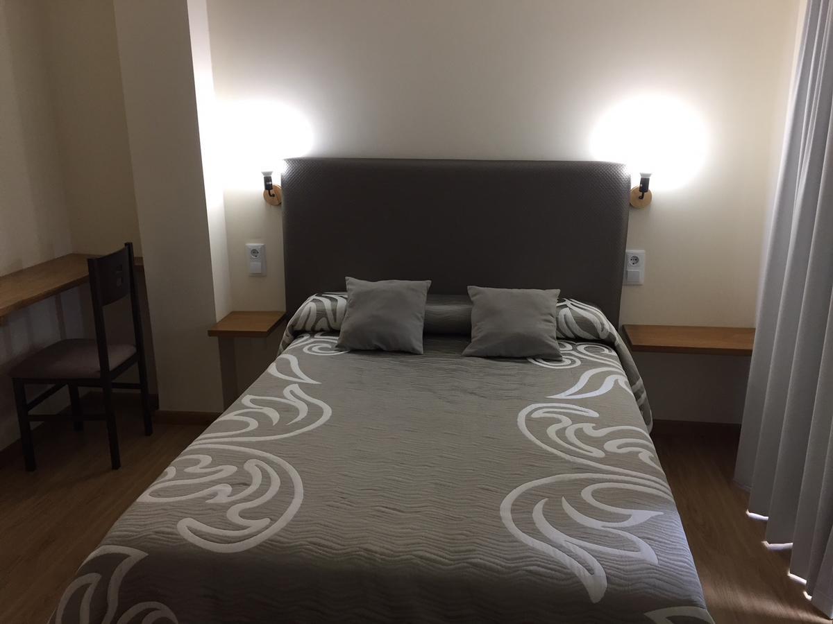 Hostal Santa Baia Ribadumia Bagian luar foto