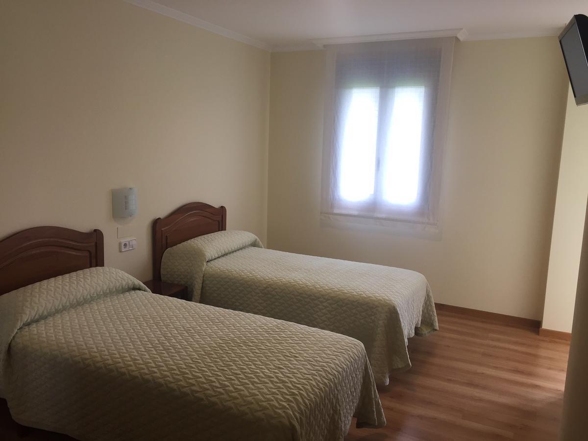 Hostal Santa Baia Ribadumia Bagian luar foto