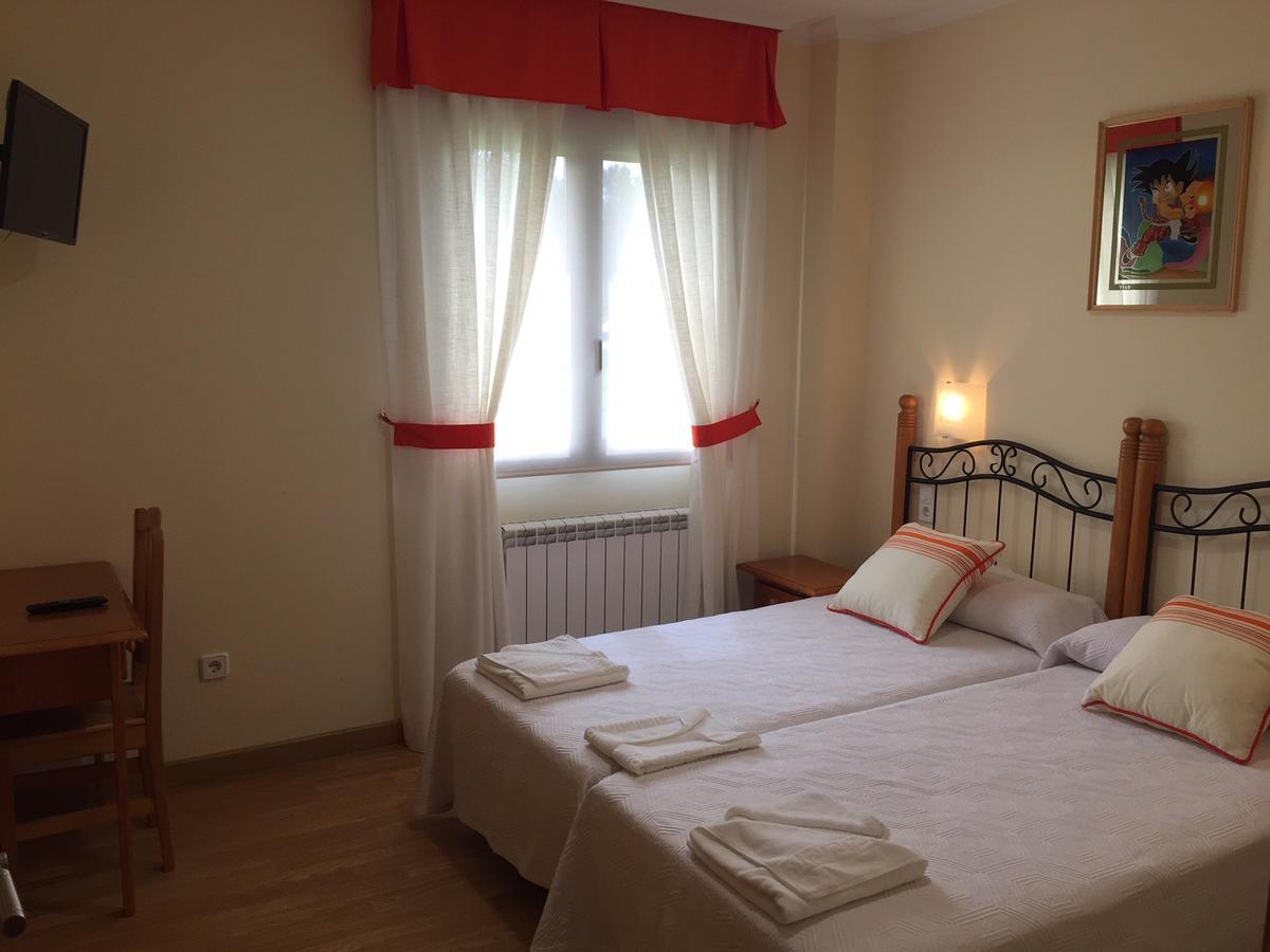 Hostal Santa Baia Ribadumia Bagian luar foto