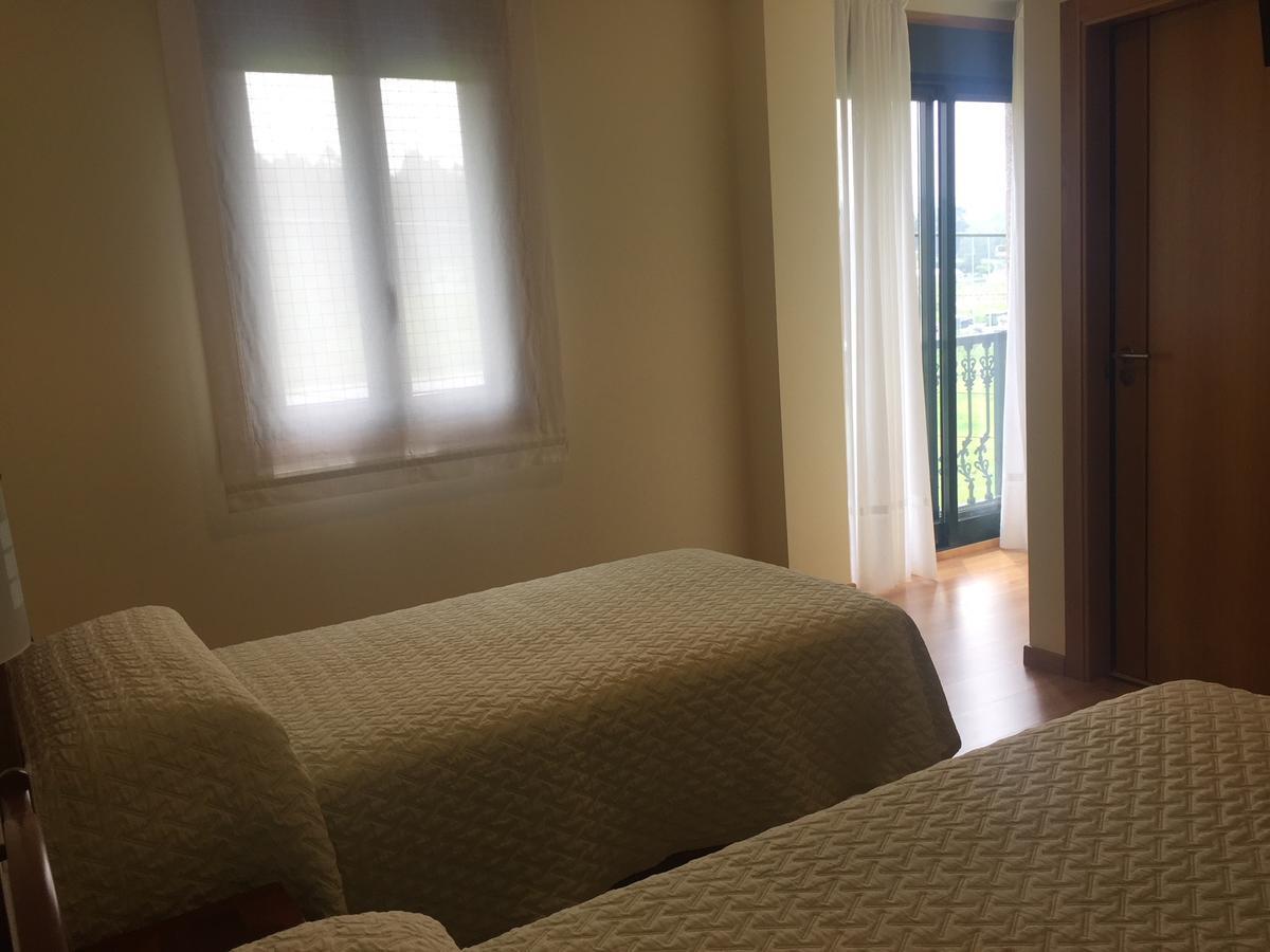 Hostal Santa Baia Ribadumia Bagian luar foto