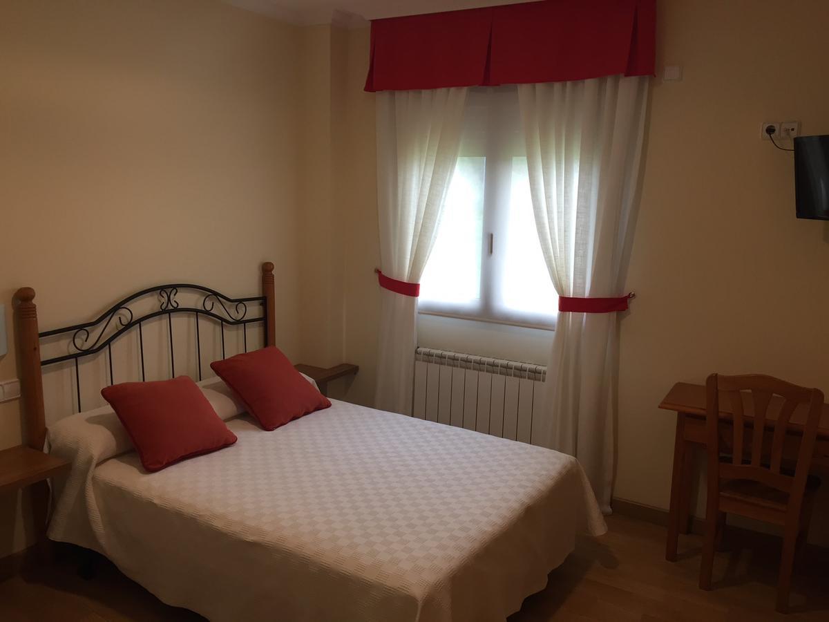Hostal Santa Baia Ribadumia Bagian luar foto